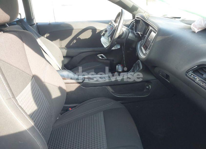 Photo 5 of 2022 Dodge Challenger SXT AWD (VIN 2C3CDZGG8NH144752)