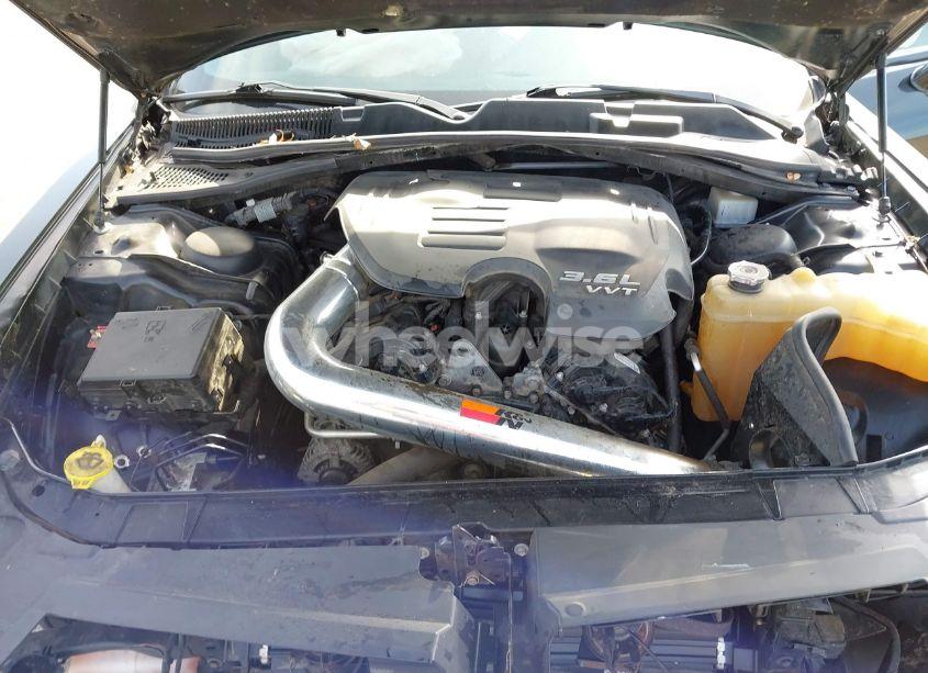 Photo 10 of 2018 Dodge Challenger GT AWD (VIN 2C3CDZGGXJH215623)