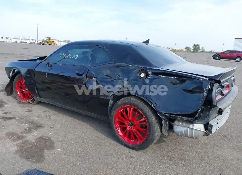 Photo 3 of 2018 Dodge Challenger GT AWD (VIN 2C3CDZGGXJH215623)