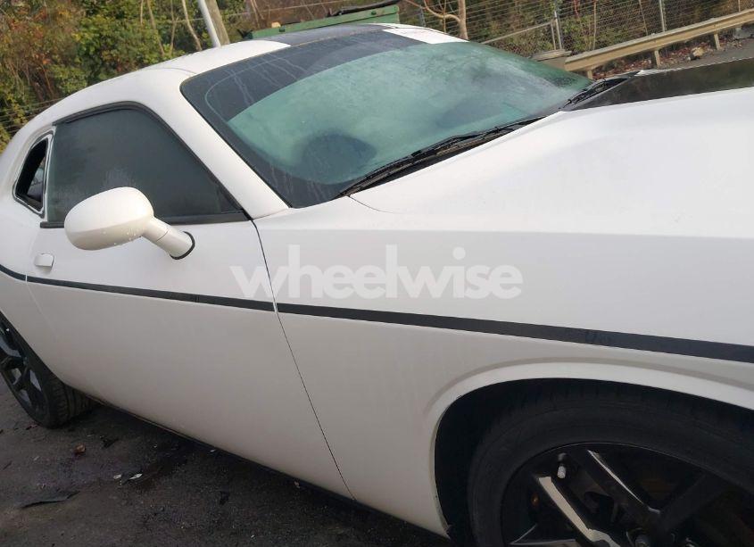 Photo 14 of 2021 Dodge Challenger GT (VIN 2C3CDZJG0MH672695)