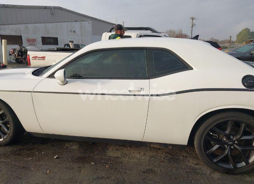 Photo 15 of 2021 Dodge Challenger GT (VIN 2C3CDZJG0MH672695)