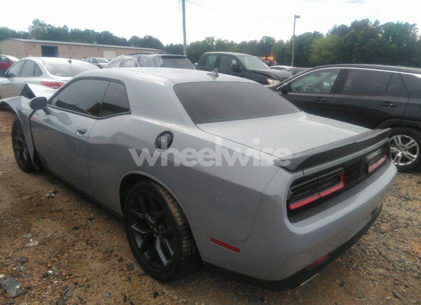 Photo 3 of 2021 Dodge Challenger GT (VIN 2C3CDZJG0MH673796)