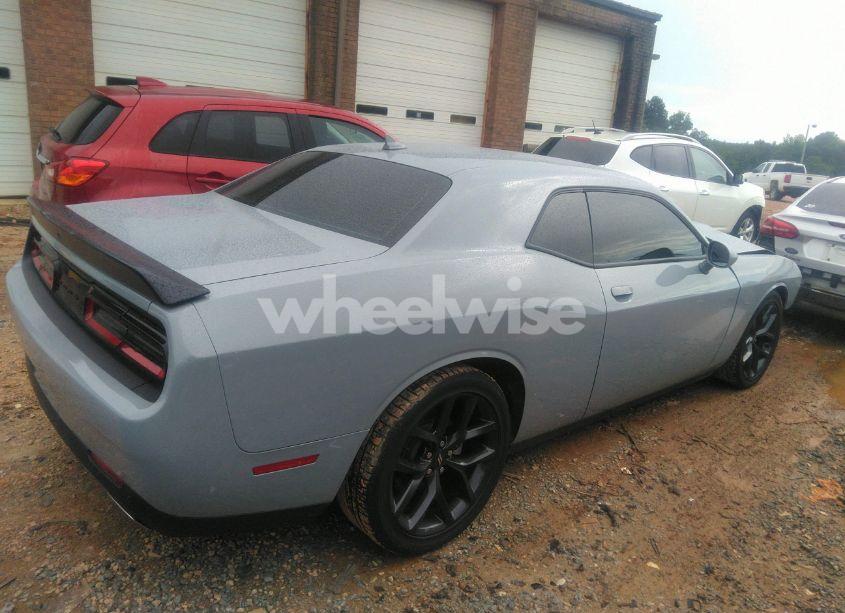 Photo 4 of 2021 Dodge Challenger GT (VIN 2C3CDZJG0MH673796)