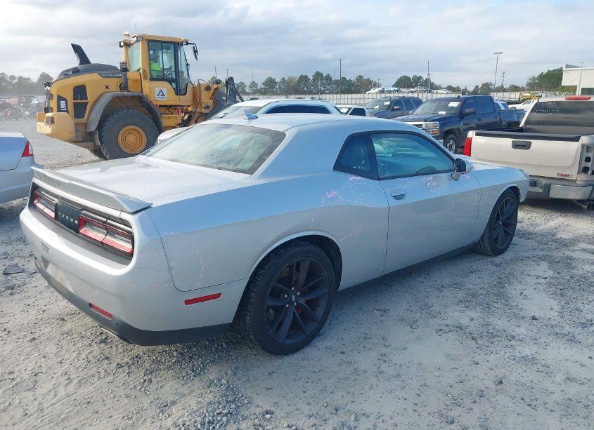 Photo 4 of 2022 Dodge Challenger GT (VIN 2C3CDZJG0NH122575)