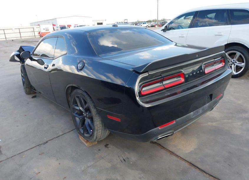Photo 3 of 2021 Dodge Challenger GT (VIN 2C3CDZJG1MH662581)