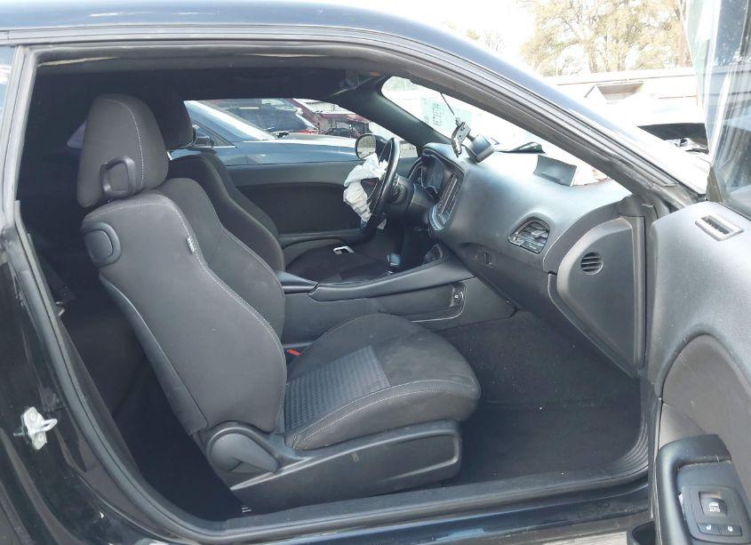 Photo 5 of 2021 Dodge Challenger GT (VIN 2C3CDZJG1MH662581)