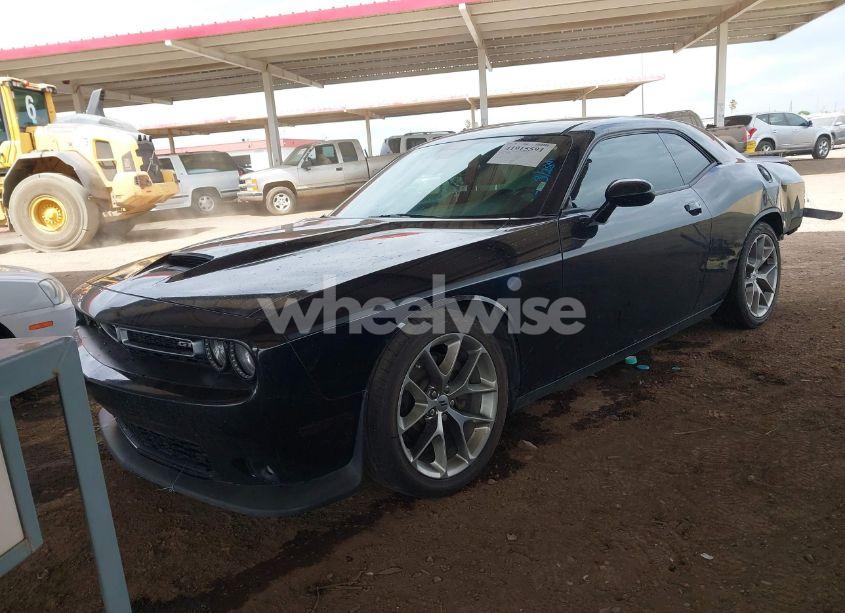 Photo 2 of 2019 Dodge Challenger GT (VIN 2C3CDZJG2KH587452)