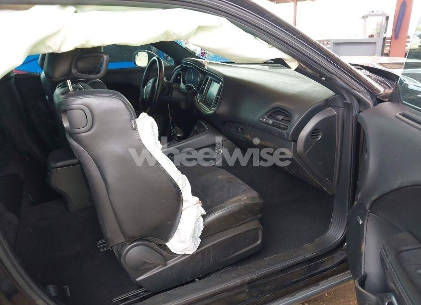 Photo 5 of 2019 Dodge Challenger GT (VIN 2C3CDZJG2KH587452)