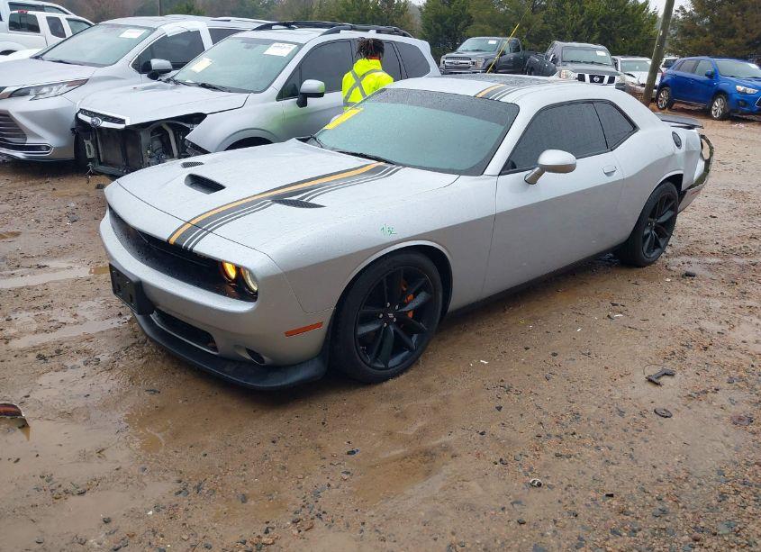 Photo 2 of 2022 Dodge Challenger GT (VIN 2C3CDZJG4NH242329)