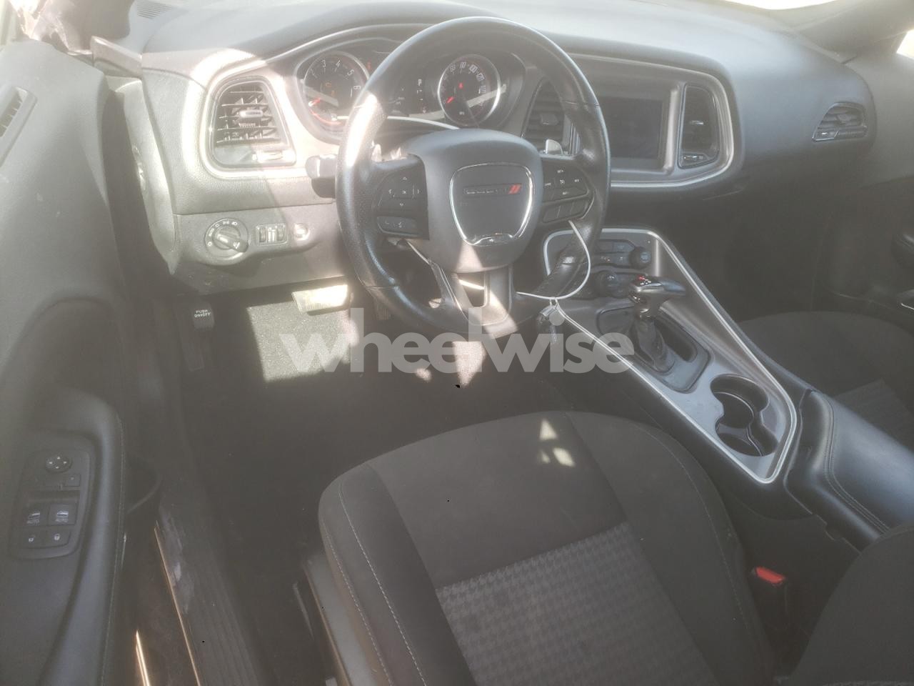 Photo 8 of 2022 DODGE CHALLENGER GT (VIN 2C3CDZJG5NH140392)