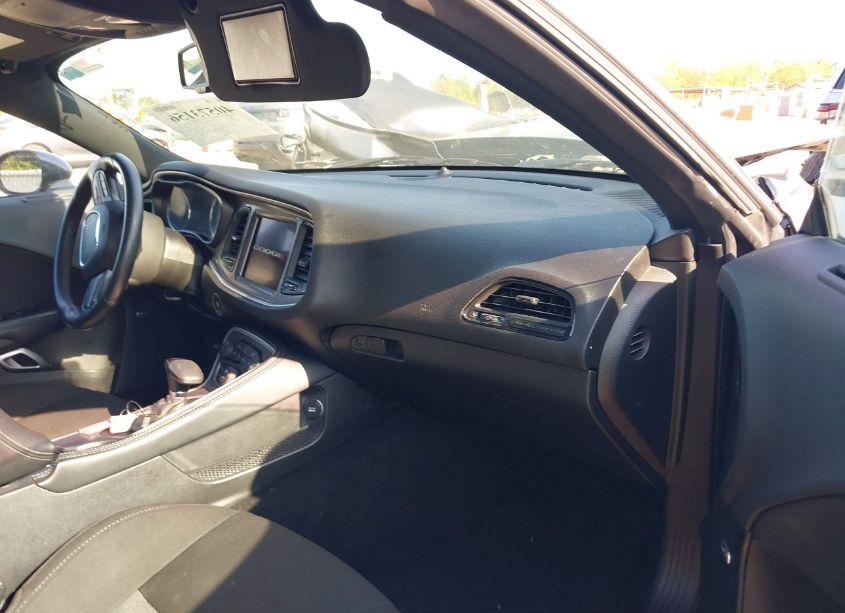 Photo 5 of 2022 Dodge Challenger GT (VIN 2C3CDZJG5NH233672)