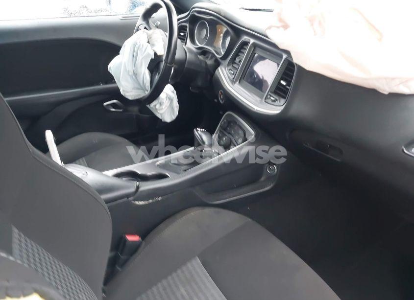 Photo 5 of 2020 Dodge Challenger GT (VIN 2C3CDZJG6LH211208)