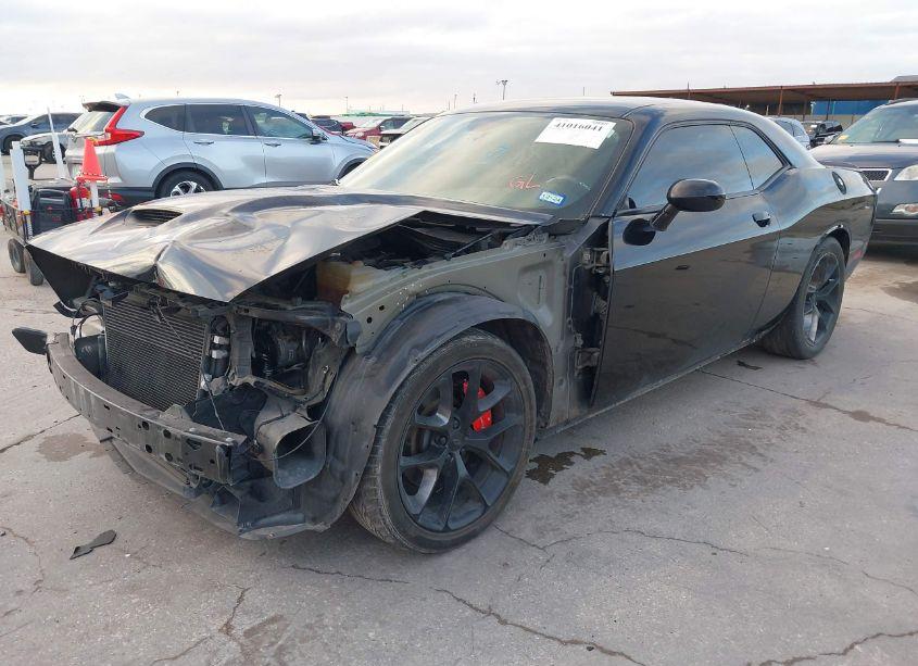 Photo 2 of 2019 Dodge Challenger GT (VIN 2C3CDZJG7KH621496)