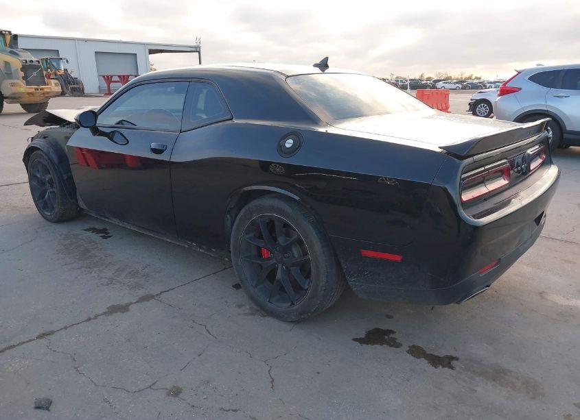 Photo 3 of 2019 Dodge Challenger GT (VIN 2C3CDZJG7KH621496)