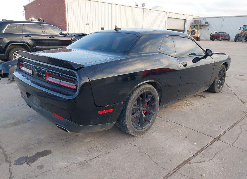 Photo 4 of 2019 Dodge Challenger GT (VIN 2C3CDZJG7KH621496)