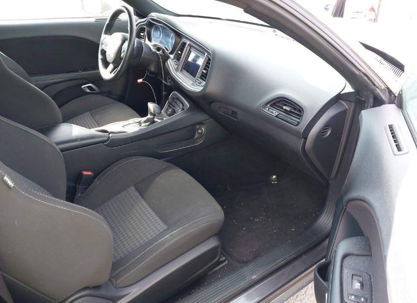 Photo 5 of 2022 Dodge Challenger GT (VIN 2C3CDZJG7NH181610)