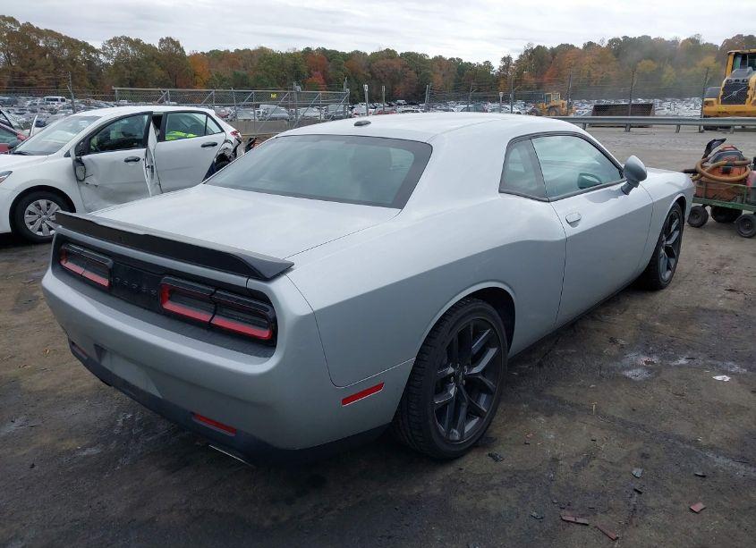 Photo 4 of 2022 Dodge Challenger GT (VIN 2C3CDZJG8NH151273)