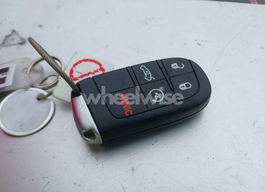 Photo 11 of 2022 Dodge Challenger GT (VIN 2C3CDZJG8NH233276)