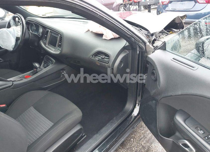 Photo 5 of 2022 Dodge Challenger GT (VIN 2C3CDZJG8NH233276)