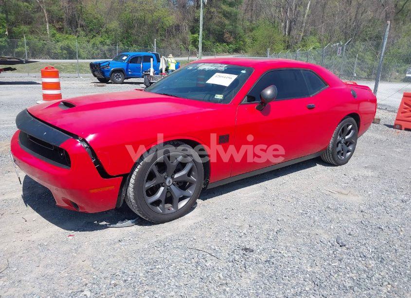 Photo 2 of 2019 Dodge Challenger GT (VIN 2C3CDZJG9KH537048)
