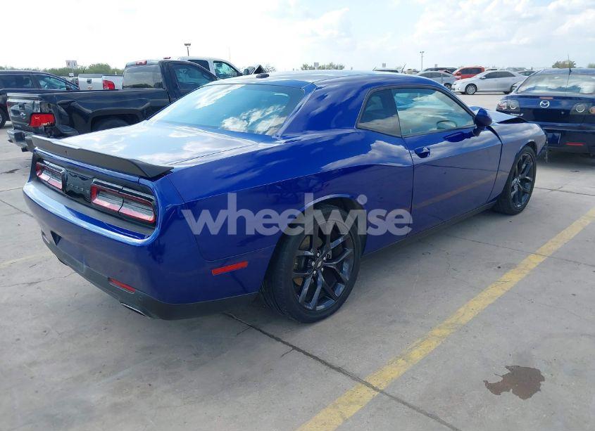 Photo 4 of 2021 Dodge Challenger GT (VIN 2C3CDZJG9MH618649)