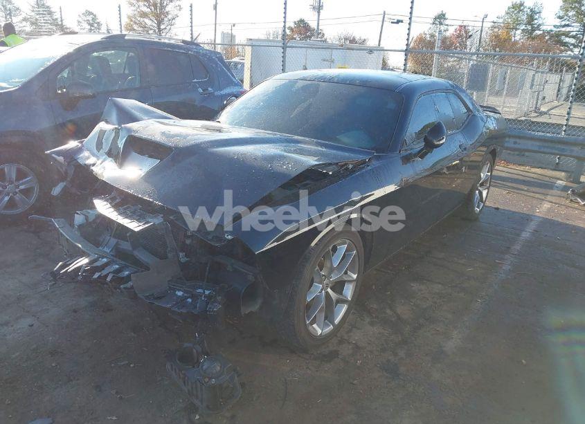 Photo 2 of 2022 Dodge Challenger GT (VIN 2C3CDZJG9NH230144)
