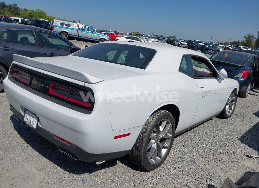Photo 4 of 2022 Dodge Challenger GT (VIN 2C3CDZJG9NH237465)