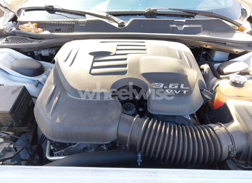 Photo 10 of 2022 Dodge Challenger GT (VIN 2C3CDZJGXNH260205)