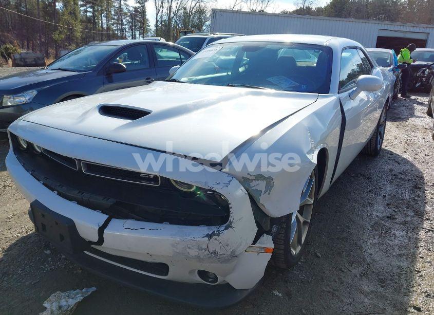 Photo 2 of 2022 Dodge Challenger GT (VIN 2C3CDZJGXNH260205)