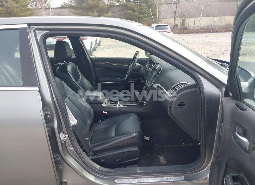 Photo 5 of 2011 Chrysler 300c AWD (VIN 2C3CK6CT6BH527320)