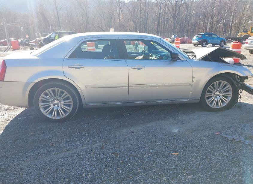 Photo 13 of 2005 Chrysler 300 (VIN 2C3JA43R85H594654)