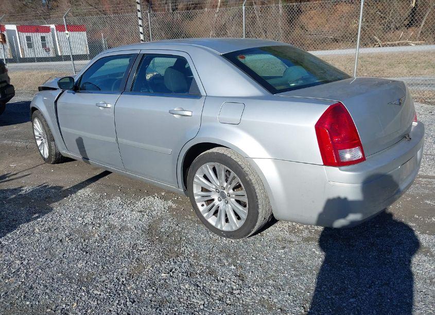 Photo 3 of 2005 Chrysler 300 (VIN 2C3JA43R85H594654)