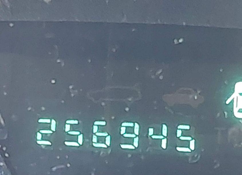 Photo 15 of 2005 Chrysler 300 (VIN 2C3JA43R95H610019)