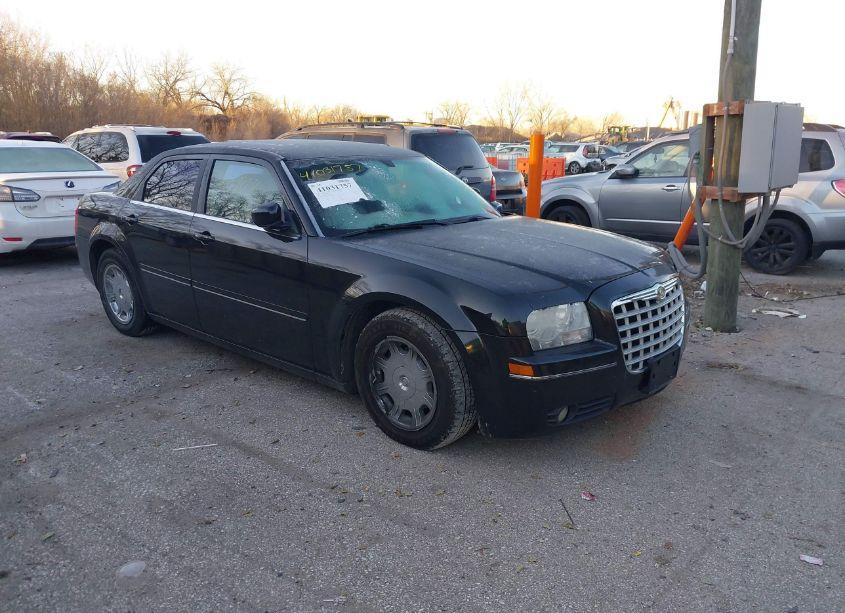 2005 Chrysler 300 TOURING (VIN 2C3JA53G15H156935) main photo