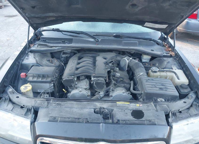 Photo 10 of 2005 Chrysler 300 TOURING (VIN 2C3JA53G15H156935)