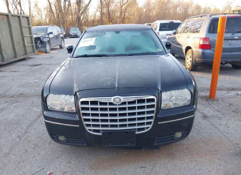 Photo 6 of 2005 Chrysler 300 TOURING (VIN 2C3JA53G15H156935)