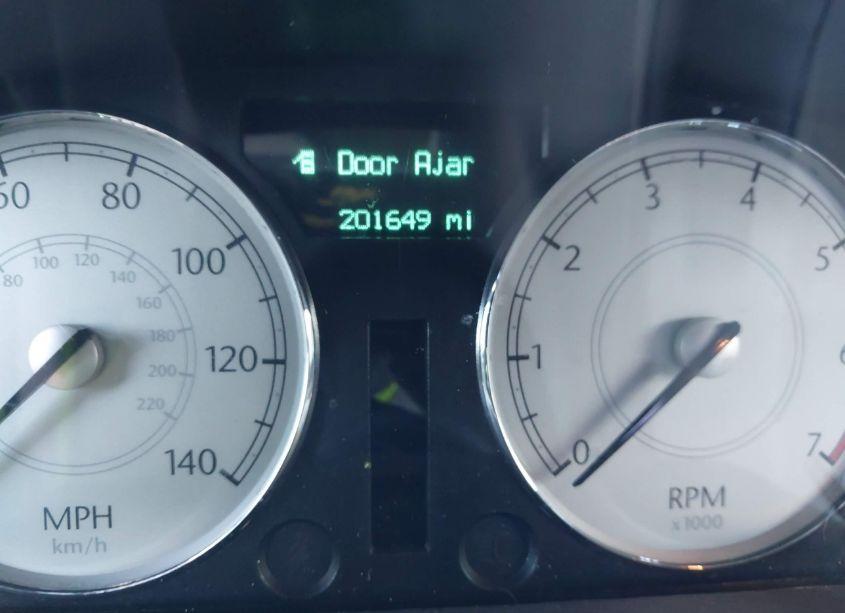 Photo 7 of 2005 Chrysler 300 TOURING (VIN 2C3JA53G15H156935)