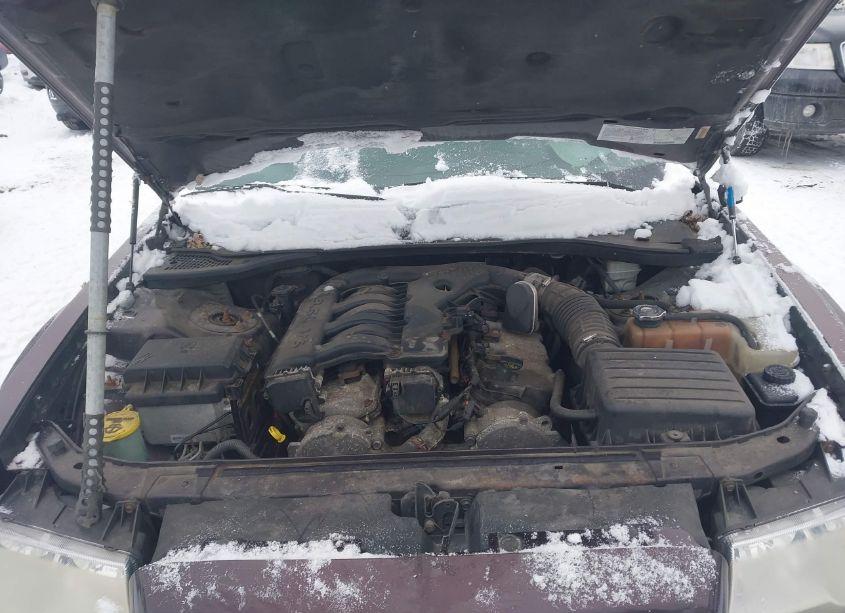 Photo 10 of 2005 Chrysler 300 TOURING (VIN 2C3JA53G85H132423)