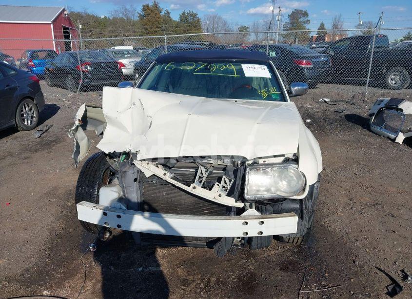 Photo 13 of 2005 Chrysler 300c (VIN 2C3JA63H35H585511)