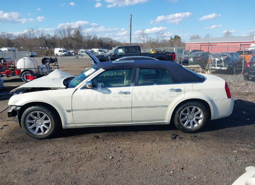 Photo 15 of 2005 Chrysler 300c (VIN 2C3JA63H35H585511)