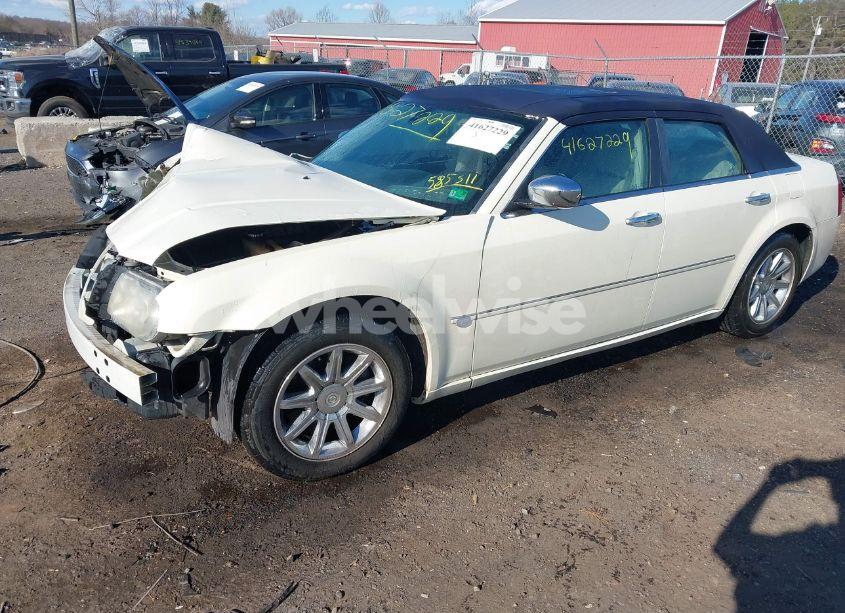 Photo 2 of 2005 Chrysler 300c (VIN 2C3JA63H35H585511)