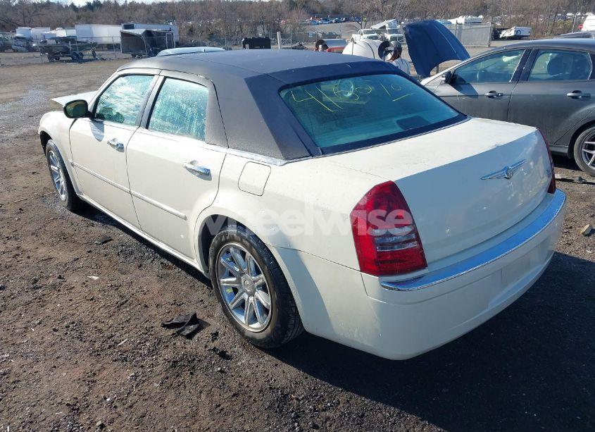 Photo 3 of 2005 Chrysler 300c (VIN 2C3JA63H35H585511)