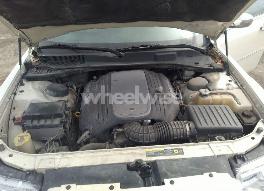 Photo 10 of 2005 Chrysler 300c (VIN 2C3JA63H65H144648)