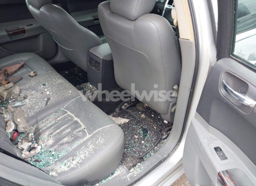 Photo 8 of 2005 Chrysler 300c (VIN 2C3JA63H75H115319)