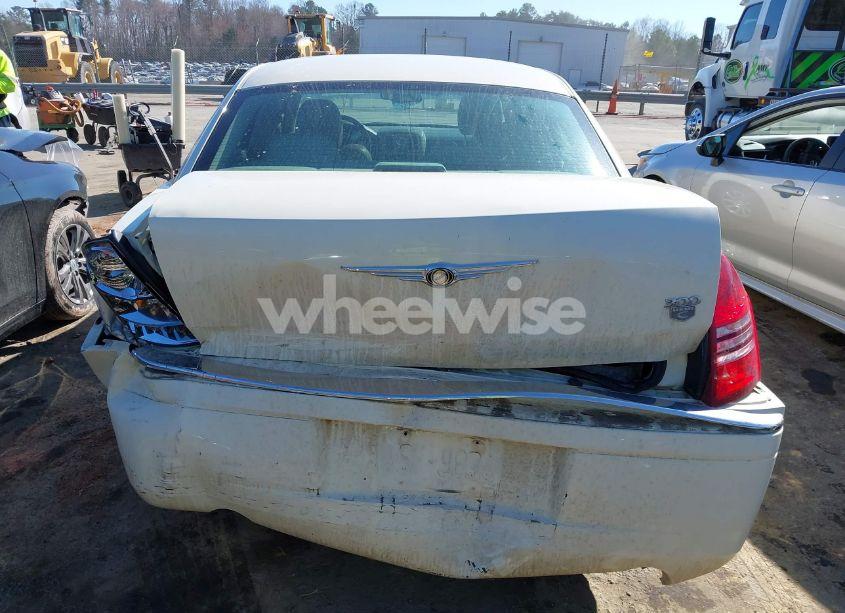 Photo 16 of 2005 Chrysler 300c (VIN 2C3JA63H85H631351)
