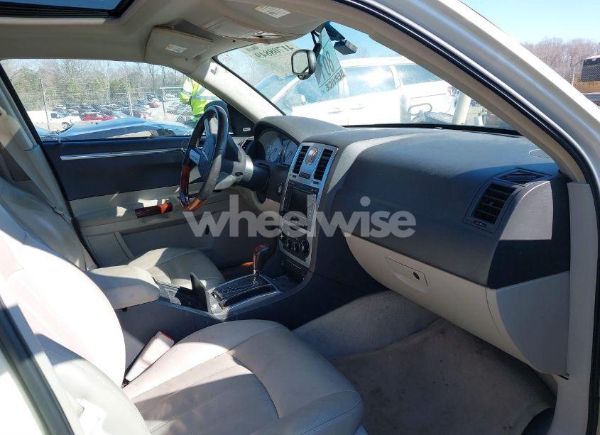 Photo 5 of 2005 Chrysler 300c (VIN 2C3JA63H85H631351)