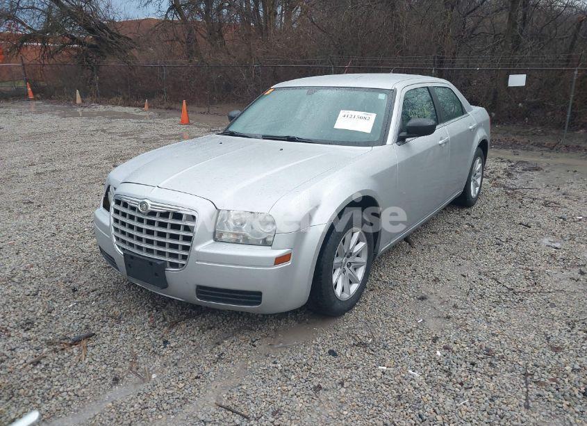 Photo 2 of 2008 Chrysler 300 LX (VIN 2C3KA43R18H166112)