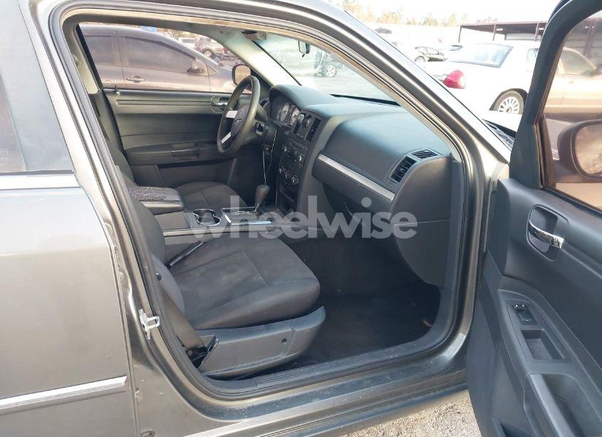 Photo 5 of 2008 Chrysler 300 LX (VIN 2C3KA43R18H208276)