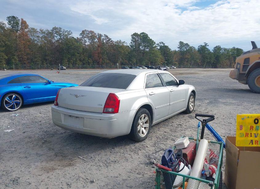 Photo 4 of 2006 Chrysler 300 (VIN 2C3KA43R26H211295)