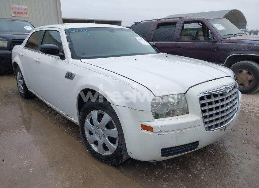 2008 Chrysler 300 LX (VIN 2C3KA43R28H175434) main photo